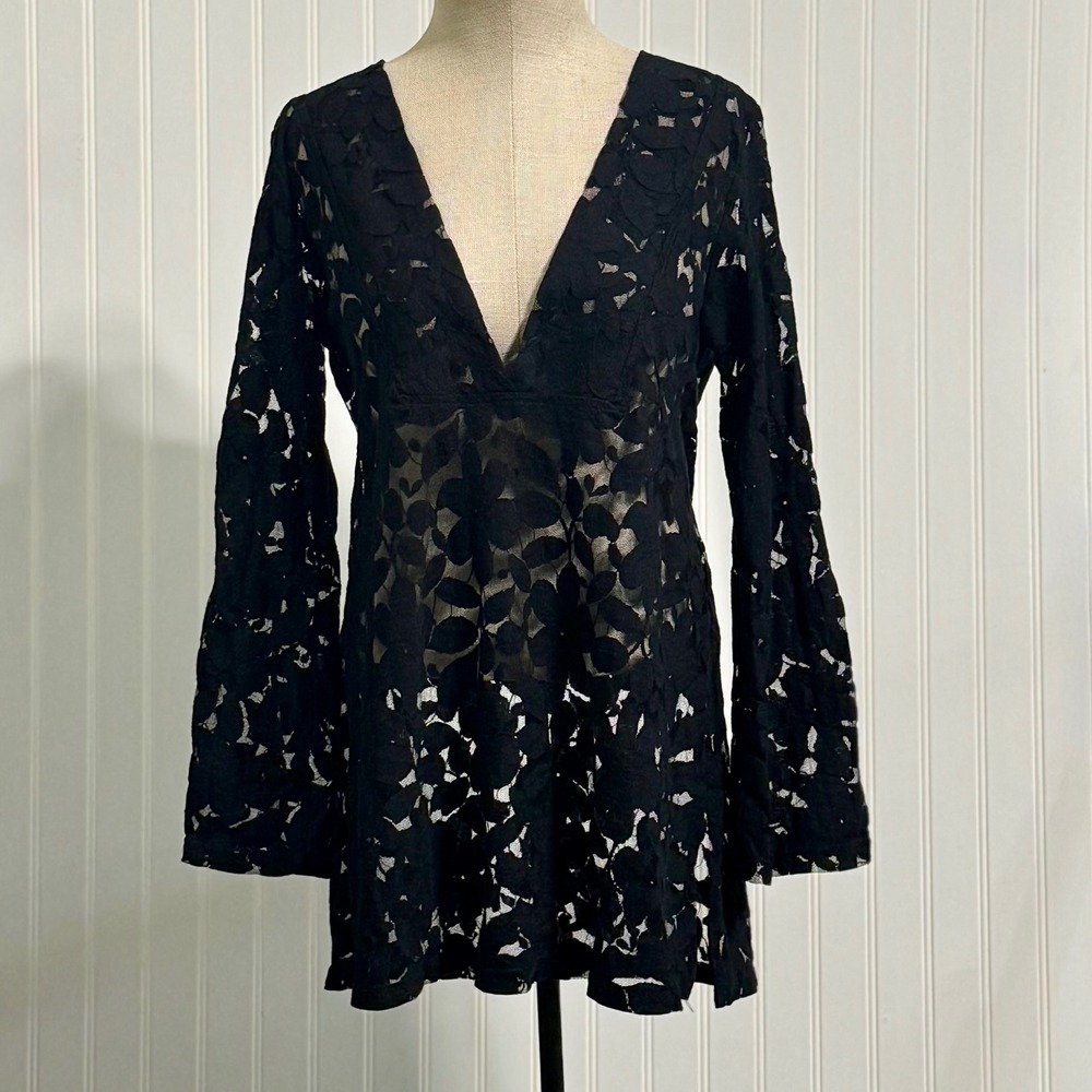 Serene Women Lace Top 70 Cotton Bell‎ Sleeve Medium Digital Grunge Black Tunic
